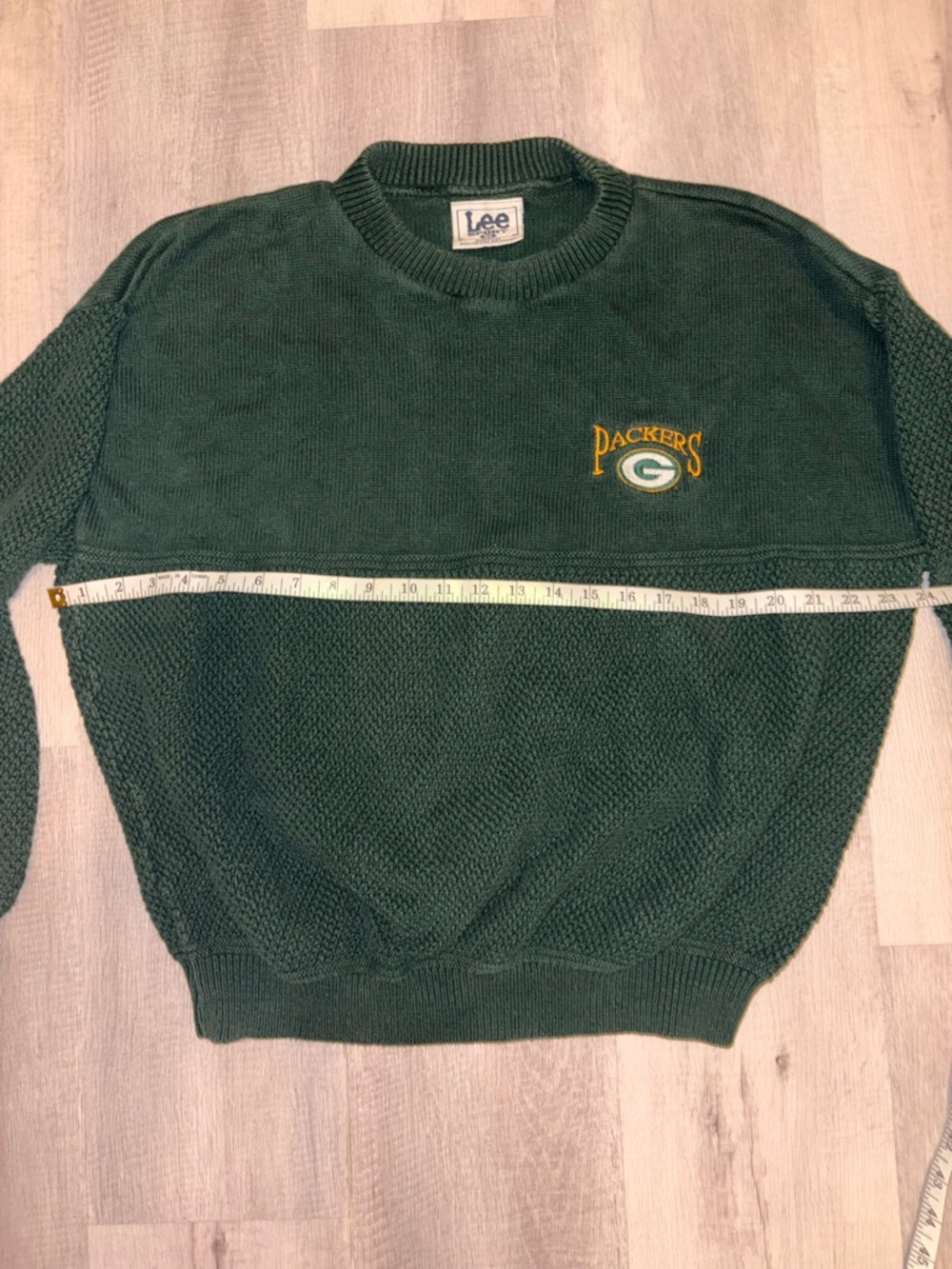 Lee Dark Green Packers Crewneck Sweater with Embroidered Logo - Picture 2 of 5